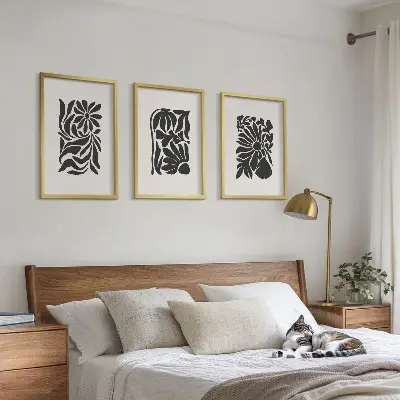 Billedvæg med abstrakte plantemønstre inspiration