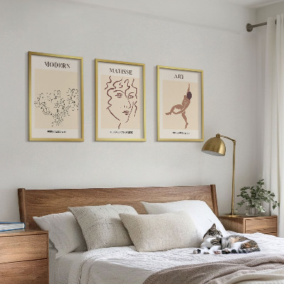 Billedsæt til soveværelset Stilfuld grafik af blomsterfigurer