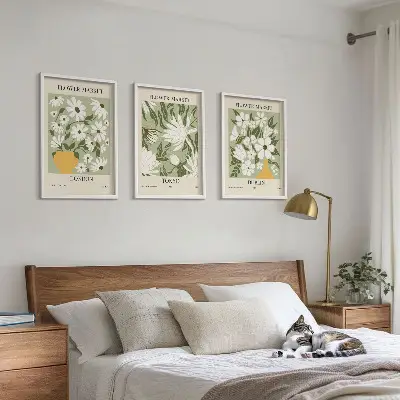 Triptyk-billeder med ramme med blomstermønstre fra London, Tokyo og Dublin