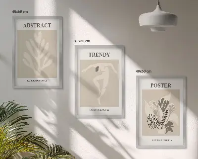 Billedvæg med beige og brune blomstermønstre