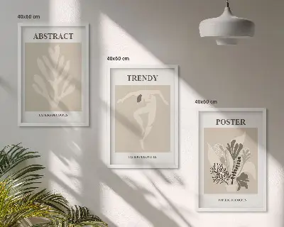 Billedvæg med beige og brune blomstermønstre