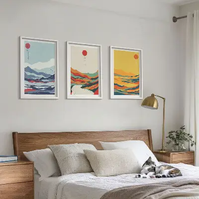 Triptyk med bjerge og floder farverigt abstrakt motiv med ramme