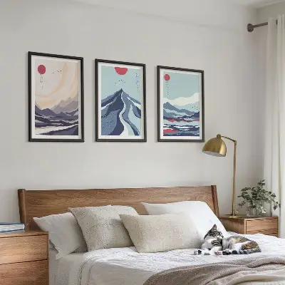 Billedsæt til soveværelset med motiv af abstrakte japanske bjerge