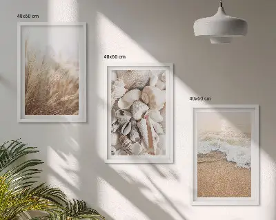 Triptykon billeder med ramme med strandmotiver, skaller og bølger