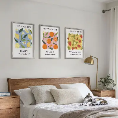 Triptykon med frugtplakater citroner og jordbær med ramme