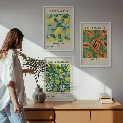 Billedvæg med frugtmotiver med mønstre af citroner og papaya