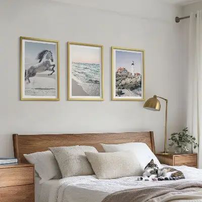 Triptykon med heste ved stranden og fyrtårn billeder med ramme