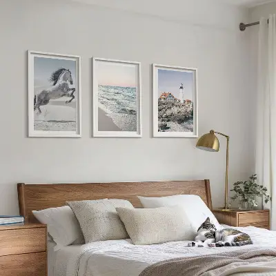 Triptykon med heste ved stranden og fyrtårn billeder med ramme
