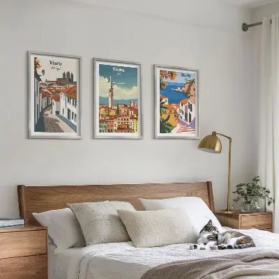 Billedvæg med retro illustrationer motiver af verdens byer