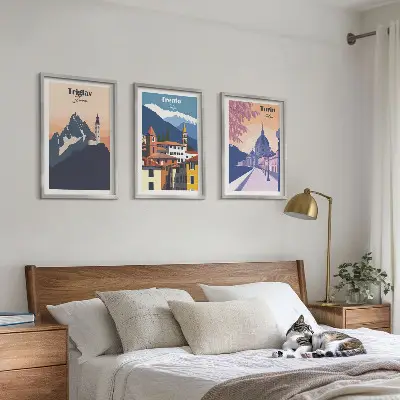 Triptykon med bjergarkitektur retro illustrationer med ramme