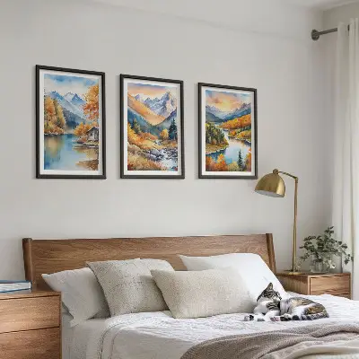 Billedsæt til soveværelset med motiv af bjerglandskab ved flod om efteråret