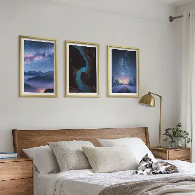 Billedvæg med inspiration nattehimmel med bjerge i et vinterlandskab