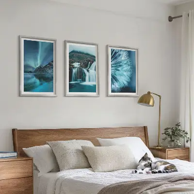 Triptyk af vinterlandskaber med vandfald med ramme