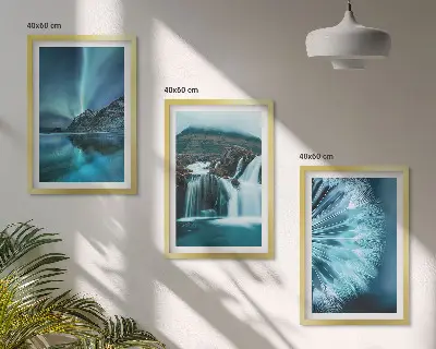 Triptyk af vinterlandskaber med vandfald med ramme