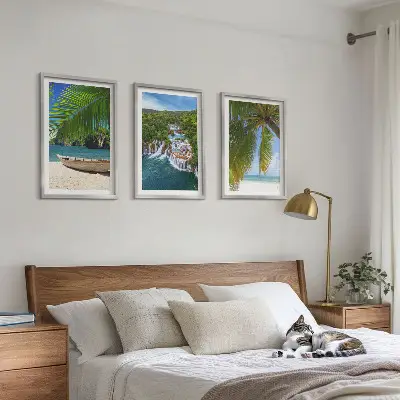 Billedsæt til soveværelset med motiver af strand, båd, vandfald og palmer