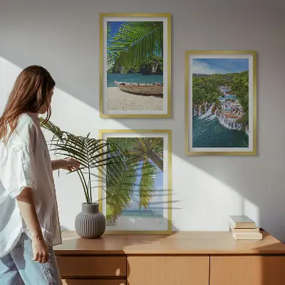 Billedsæt til soveværelset med motiver af strand, båd, vandfald og palmer