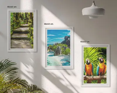 Triptyk af billeder med ramme motiv af tropisk skov med papegøje og vandfald