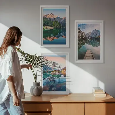 Billedsæt til soveværelset med motiv af bjergsøer og refleksionsskov