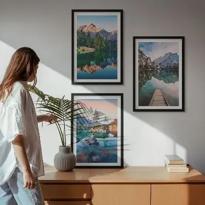 Billedsæt til soveværelset med motiv af bjergsøer og refleksionsskov