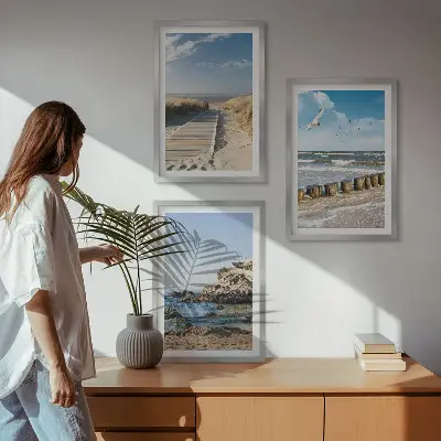 Billedsæt til soveværelset med motiv af strandens træsti og klipper