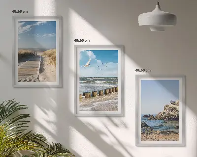 Billedsæt til soveværelset med motiv af strandens træsti og klipper
