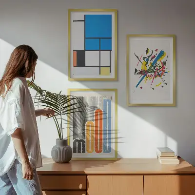 Billedvæg med moderne abstrakte geometrier inspiration til din vægudsmykning