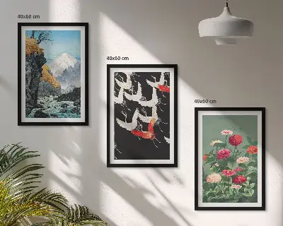 Triptykon billeder med ramme med motiv af bjerge, vandfald, fugle og blomster