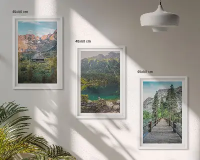 Billedsæt til soveværelset med motiv af bjerglandskab og søbro