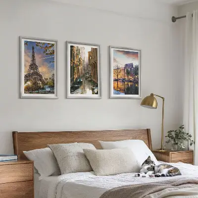Triptykon med Eiffeltårnet, Venedig og Amsterdam kanaler billeder med ramme