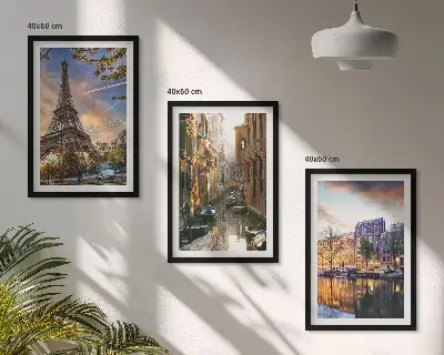 Triptykon med Eiffeltårnet, Venedig og Amsterdam kanaler billeder med ramme