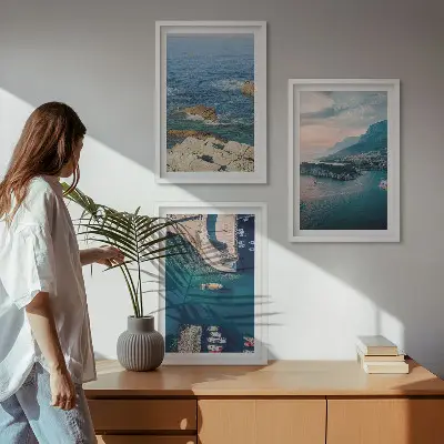 Billedvæg med havudsigt motiver af klipper og havne