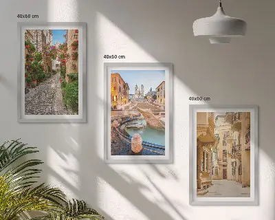 Triptykon billeder med ramme motiv af de charmerende gader ved springvandet