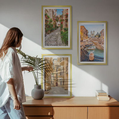 Triptykon billeder med ramme De charmerende gader ved springvandet