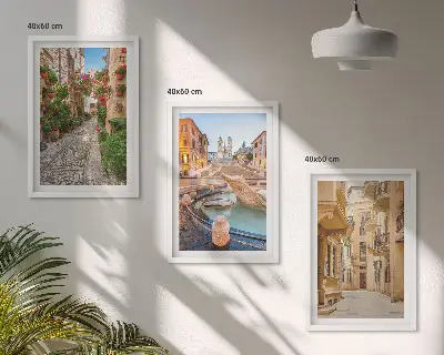 Triptykon billeder med ramme motiv af de charmerende gader ved springvandet