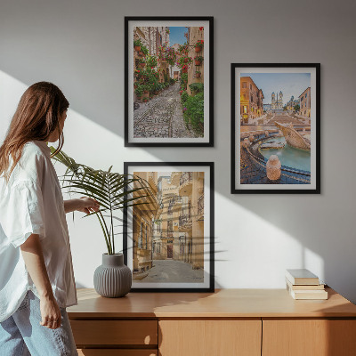 Triptykon billeder med ramme De charmerende gader ved springvandet