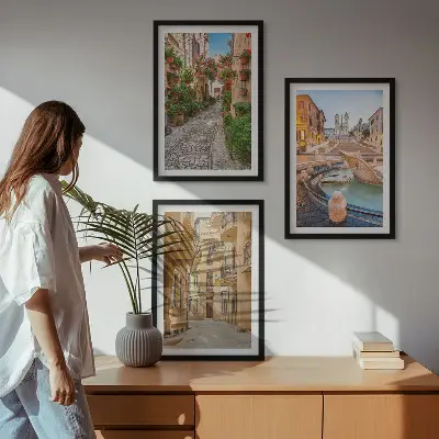Triptykon billeder med ramme motiv af de charmerende gader ved springvandet