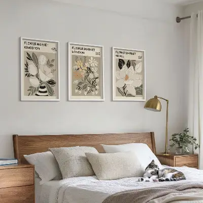 Triptykon billeder med ramme med motiv af retroblomster fra byer verden over