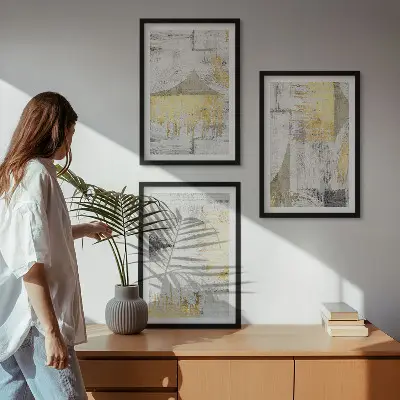 Abstrakte moderigtige malerier triptykon med ramme