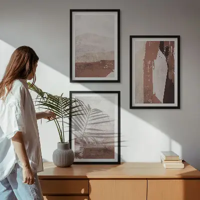 Billedsæt til soveværelset med brune og beige abstrakte mønstre