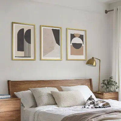 Triptyk med ramme abstrakte former i beige og brun