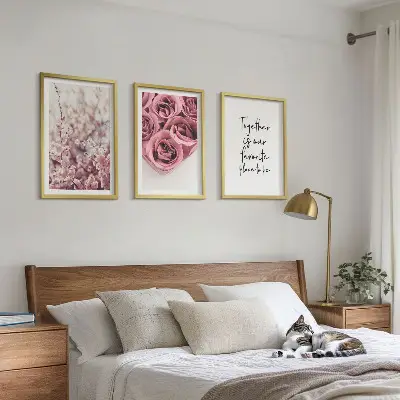 Billedvæg med blomstermotiv buket af roser med indskrift