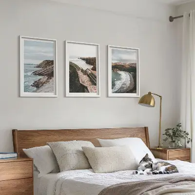 Billedvæg med kysttema udsigt over klipper og strandlandskaber