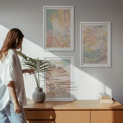 Billedvæg med abstrakte pastelmønstre inspiration til din indretning