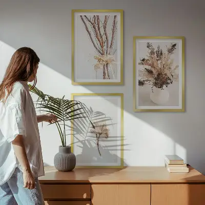 Billedsæt til soveværelset med minimalistiske blomster og grene