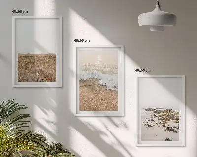 Triptykon med strandbølger og sten med ramme i sommertema