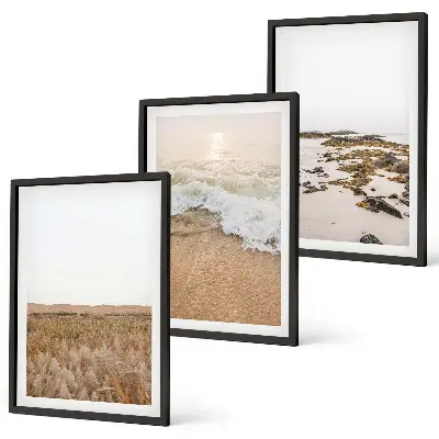 Triptykon med strandbølger og sten med ramme i sommertema