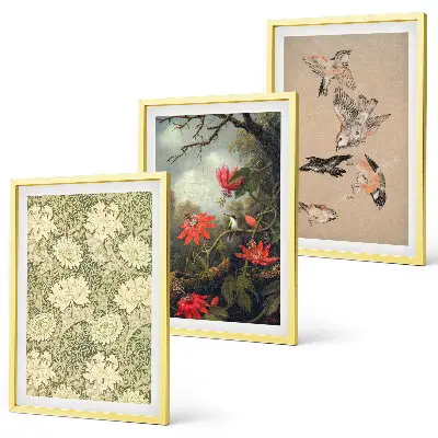 Billedvæg med inspiration af blomster, fugle og natur