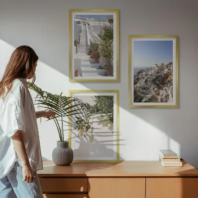 Triptykon med hvide trapper og Santorini-udsigt billeder med ramme