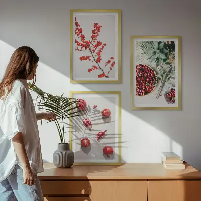 Sengesæt til soveværelset med minimalistisk motiv af røde frugter