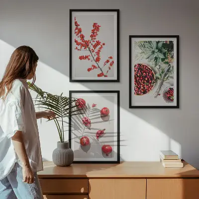 Sengesæt til soveværelset med minimalistisk motiv af røde frugter